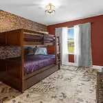 Hidden Gem! Gorgeous Villa Next To Disney