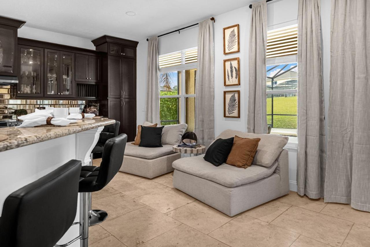 Hidden Gem! Gorgeous Next To Villa Kissimmee